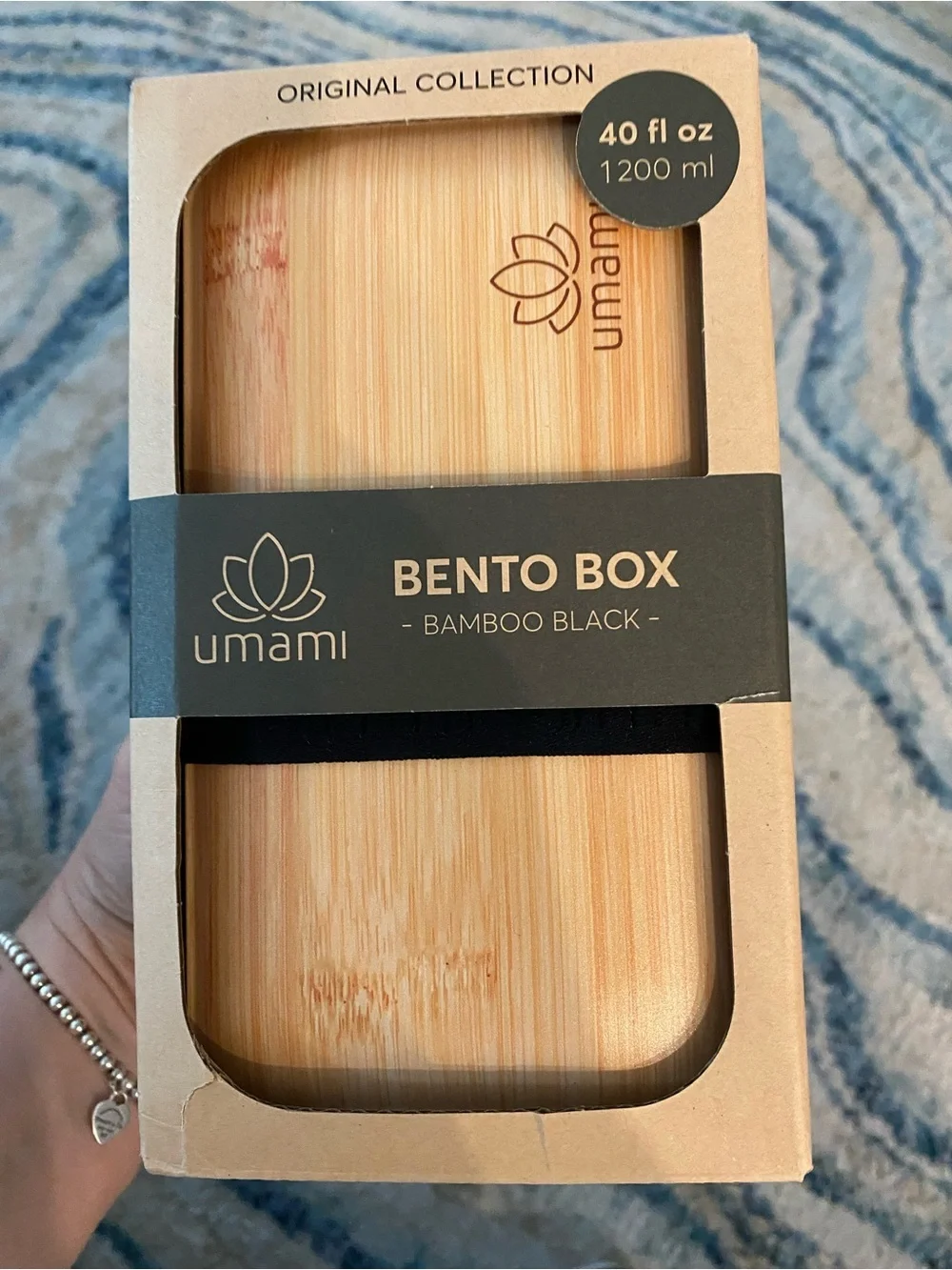 NEW - Bento Box Adult All-In-1 w/4 Utensils, Big Sauce Jar, 2 Dividers
